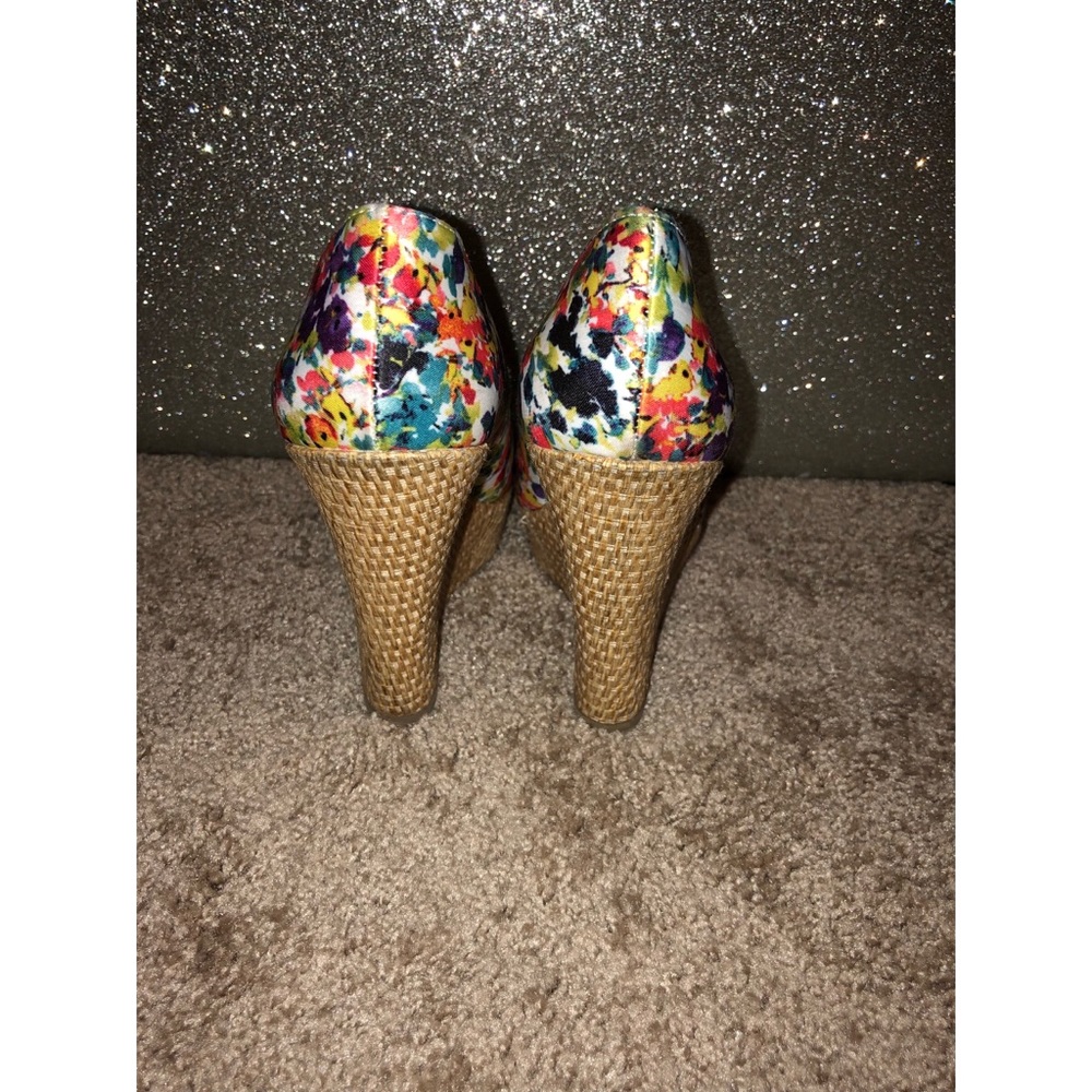 Multi-Colored Wedges size 7.5 - Picture 5 of 8